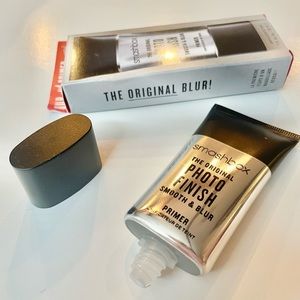 Smash box 
Original photo finish primer